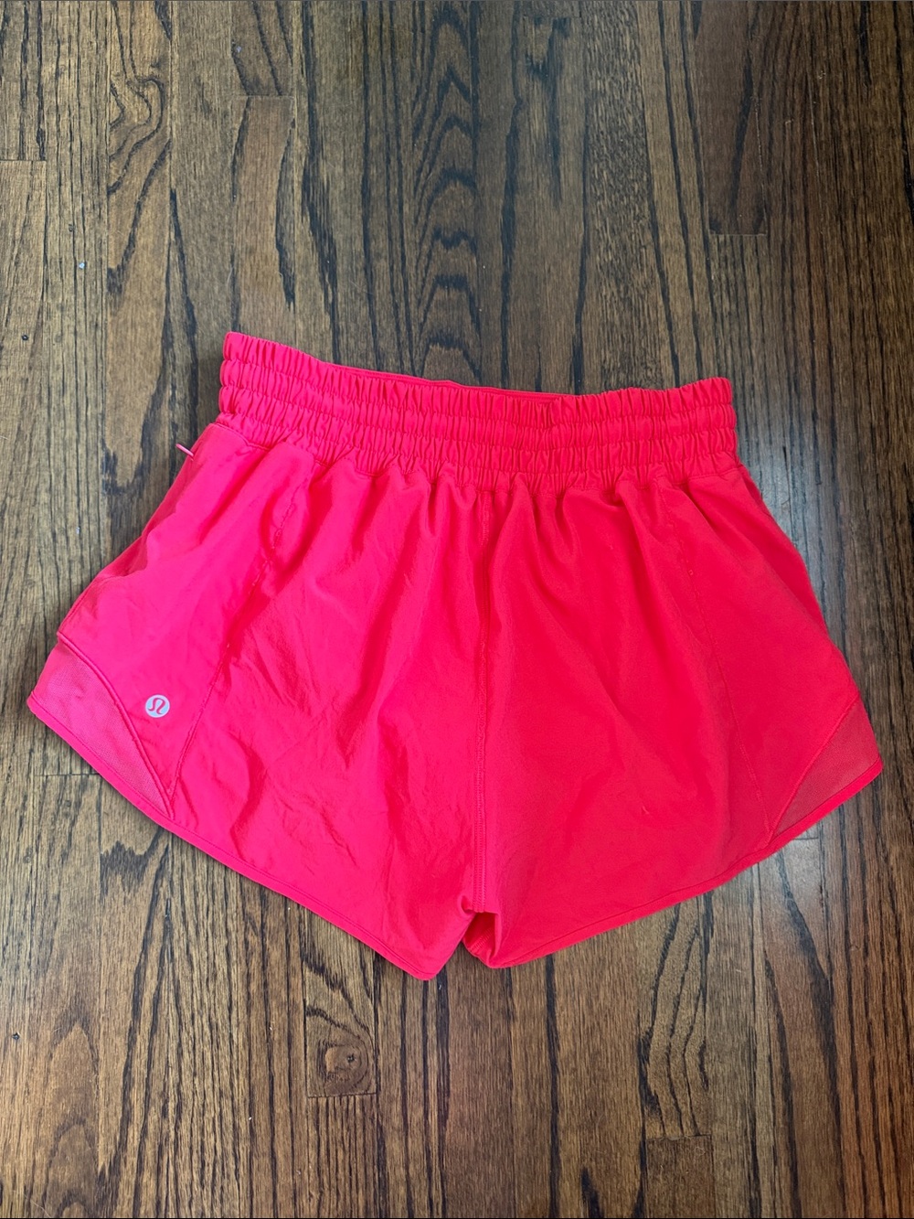 lululemon athletica Hotty Hot HR 2.5” Bright Pink Women's Athletic Shorts - Picture 2 of 2